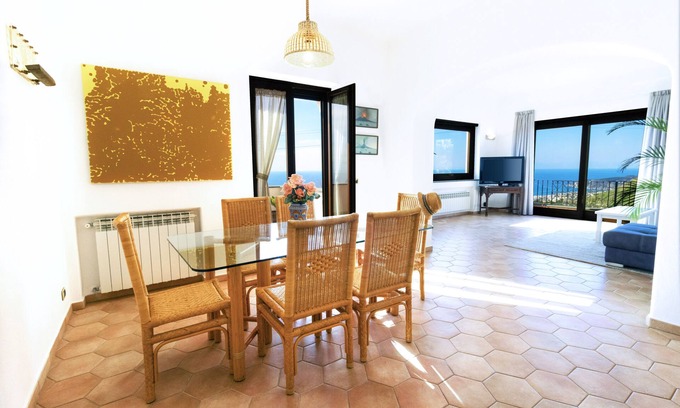 Forio Apartment | TRAMONTO: exclusive and panoramic apartment with sea-sunset view in Ischia