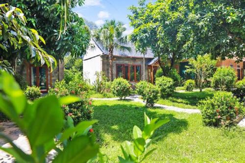 Hoa Lu Cabin | Trang An River View Homestay