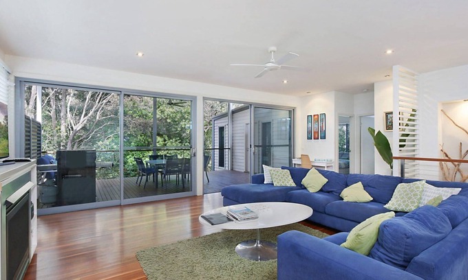 Killcare House | 'Tranquil Beachside Escape' by Accom Holidays