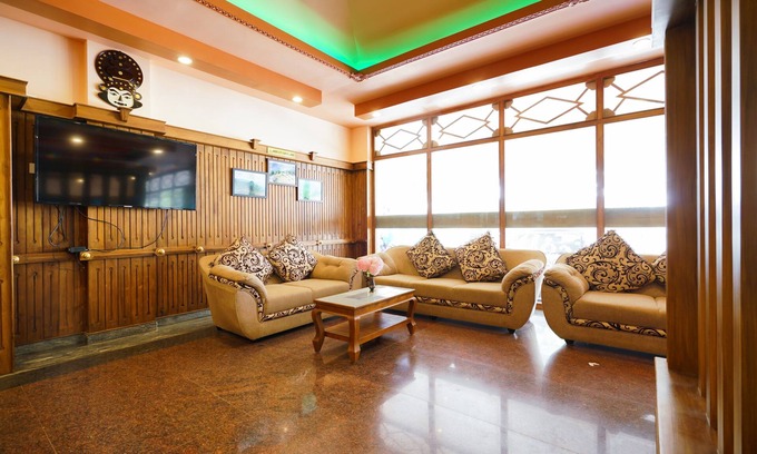 Ramakkalmedu Hotel | Tranquil Greens