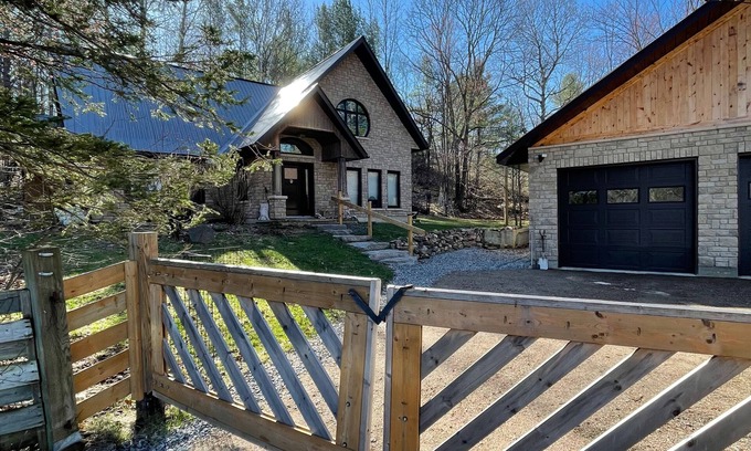 Chalk River House | Tranquil Home w/27 Acres of Private Forest Trails. Dog Heaven!