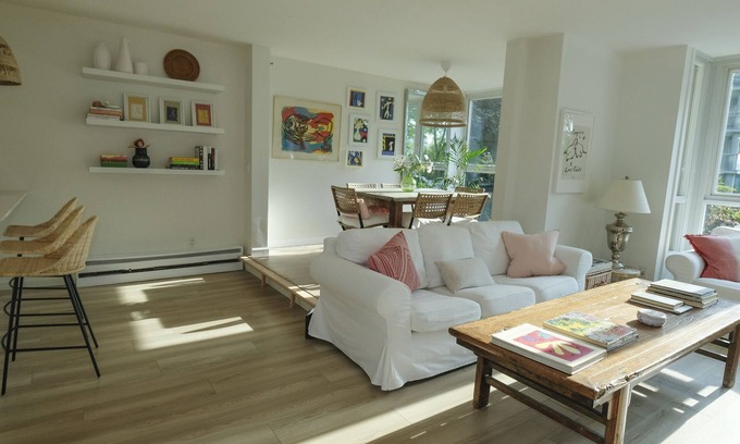 Downtown Vancouver Condo | Tranquil Oasis in Yaletown