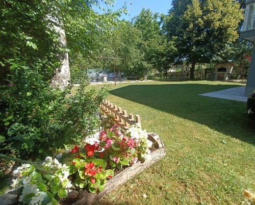 Hadzici Villa | Tranquil Retreat - "Villa Green Oasis"