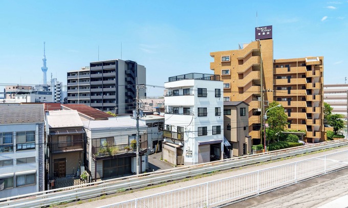 Sumida Apartment | Tranquil Riverside Home - 4min Train to Skytree & Asakusa