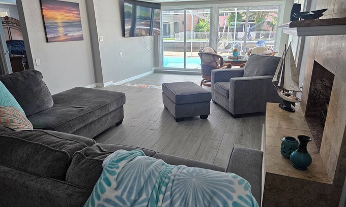 Port Richey House | Tranquil Waterfront Retreat Home