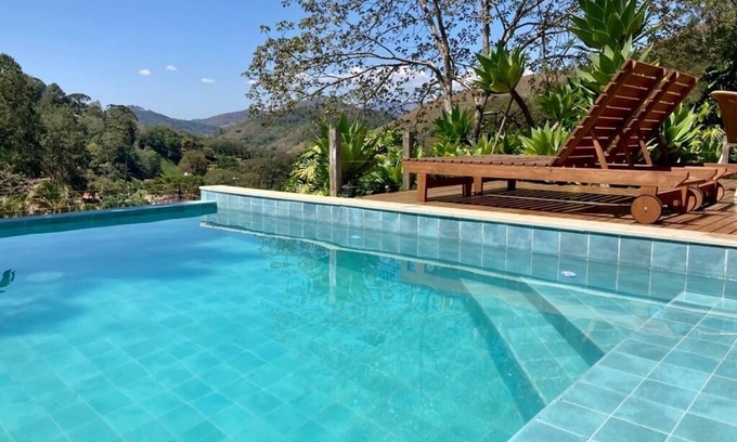 Teresopolis House | Tranquility, comfort and charm