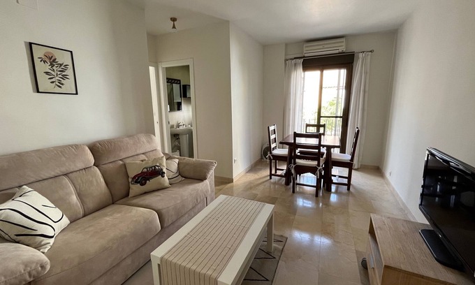 Santa Marina Apartment | Tranquilo Apartamento Junto al Palacio de Viana y Santa Marina