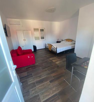 Sacueni House | Transylvanian Dreams