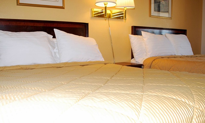 Downtown Klamath Falls Hotel | Travelodge by Wyndham Klamath Falls