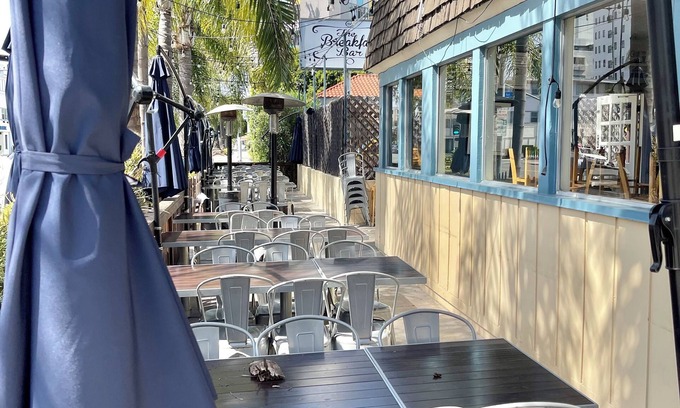East Village Hotel | Travelodge by Wyndham Long Beach Convention Center