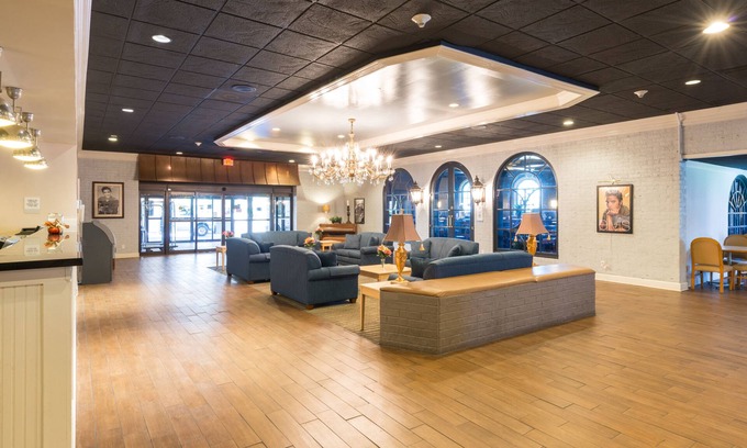 Whitehaven Hotel | Travelodge by Wyndham Memphis Airport/Graceland