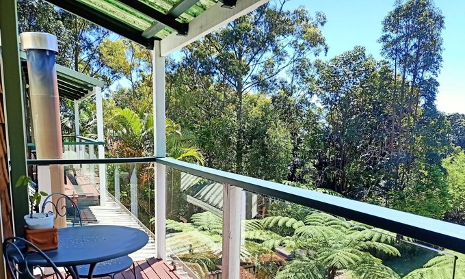 Clagiraba House | Tree Change Escape 4bed $M Gold Coast Skyline Views, Tranquil, Cozy, Convenient