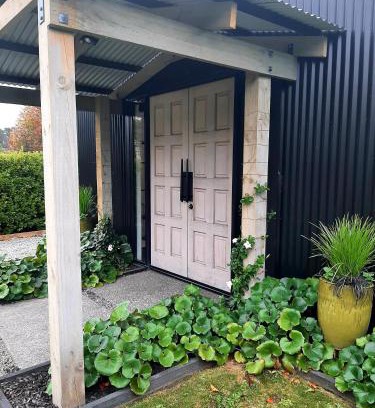 Whakamarama Villa | Tree View Studio