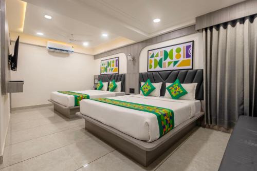 Ahmedabad Hotel | Treebo Grand Shivay