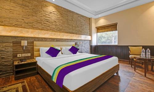 Kharar Hotel | Treebo Premium Arista