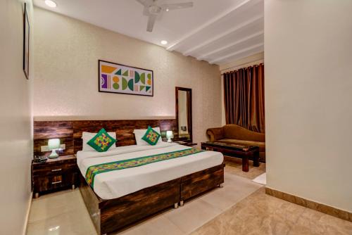 Alambagh Hotel | Treebo Riddhi Paradise - 15 mins from Airport