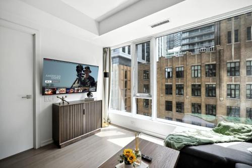 Downtown Toronto Apartment | Trendy 1BR in TO Steps to Entertainment & Dining