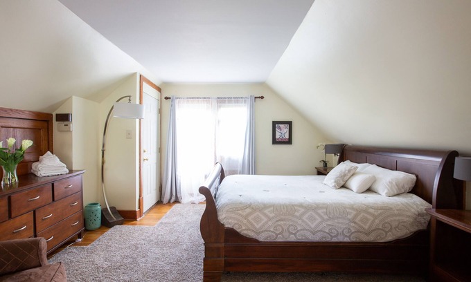 Whittier Apartment | Trendy Uptown, just steps away for numerous culinary and entertainment options.