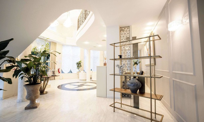 Timisoara Hotel | Tresor Le Palais Timisoara, Curio Collection By Hilton