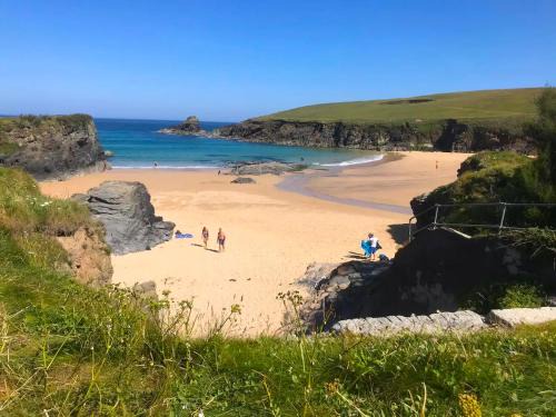 Trevone House | Trevone Bay Seaside Home For 4 - Close To Beach and Padstow