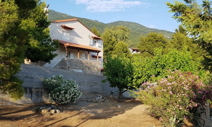 Paradise Beach Villa | Triantafyllia's Villa