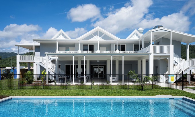 Trinity Beach Apartment | Trinity Collective