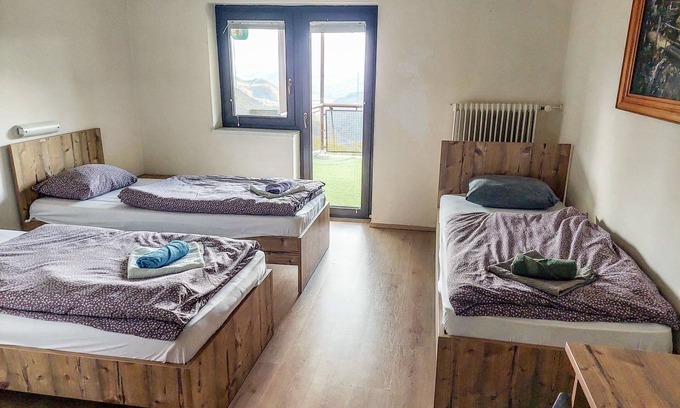 Hrastnik House | Triple Room with Balcony at Planinski Dom Gore