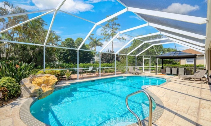 Central Naples House | Tropical Paradise by the Sea - Pool & Game Room