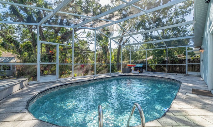 Sarasota House | Tropical Pool Home with Grill & Firepit! Close to Downtown, Pinecraft & Beaches!