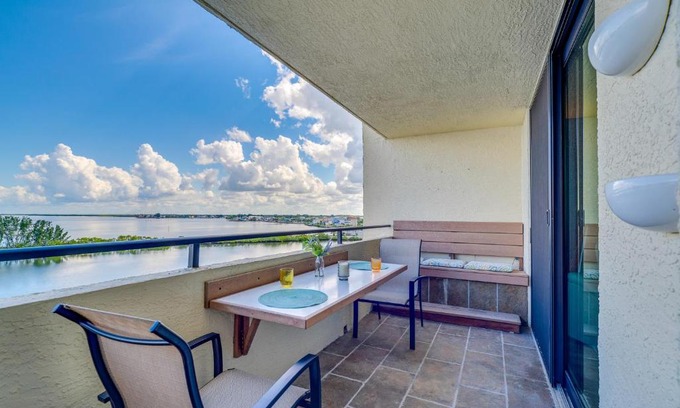 Hudson Apartment | Tropical Retreat with Pool and Tennis Courts in Hudson