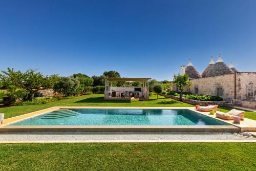 Specchiaruzzo Villa | Trulli Almaviva by Perle di Puglia