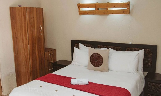 Bonjaneni House | Tugela Falls Bed and Breakfast