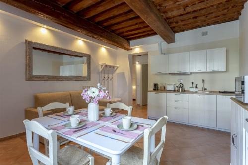 Campi Bisenzio Apartment | Tuscan Break
