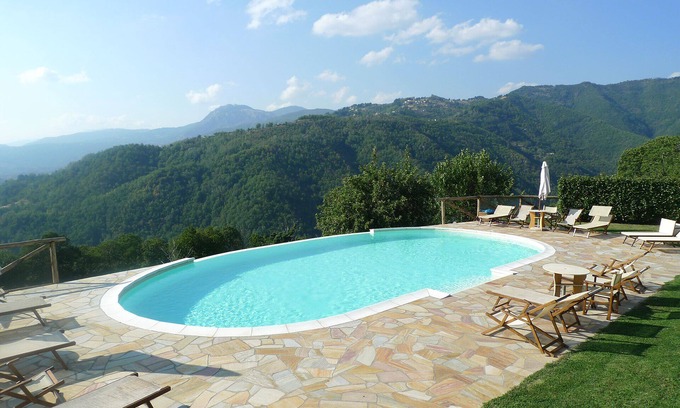 Pieve Fosciana Cottage | Tuscan cottage with infinity pool, pizza oven, near restaurant on eco-farm