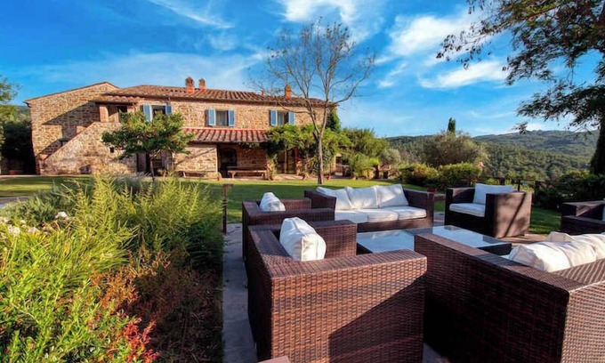 Pergine Valdarno Villa | Tuscan villa rental S