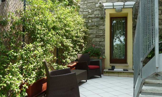 Serre di Rapolano Apartment | Tweety Home is a precious relaxing corner in the heart of the Crete Senesi.