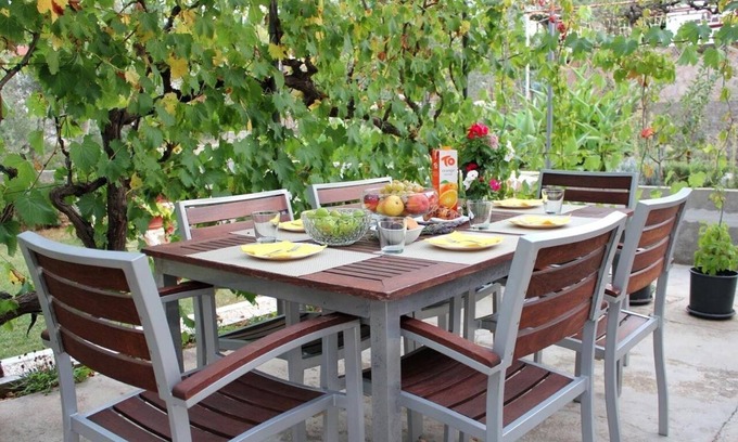 Lukoran Apartment | Two bedroom apartment with terrace Lukoran, Ugljan (A-20387-a)