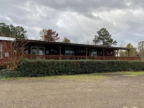 Anacoco House | Two bedroom house on Toledo Bend Lake