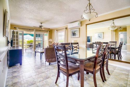 Montego Bay Apartment | Two Bedroom Seafront Suite - Quiet & Relaxing
