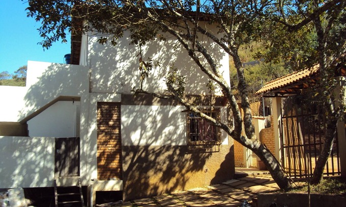 Lima Duarte House | Two storey house for rent in Ibitipoca