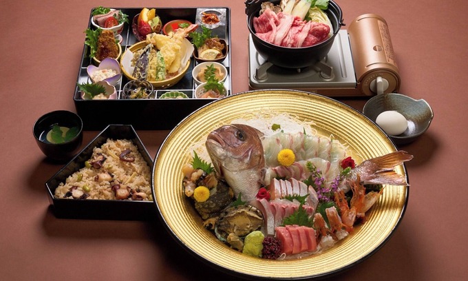 Takehara House | Twostory twin villa with half board Golf course/Takehara Hiroshima