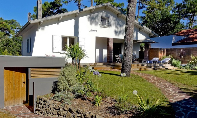 Les Estagnots Villa | Typical and charming-quiet Halfway between the ocean & Hossegor Lake Promo july