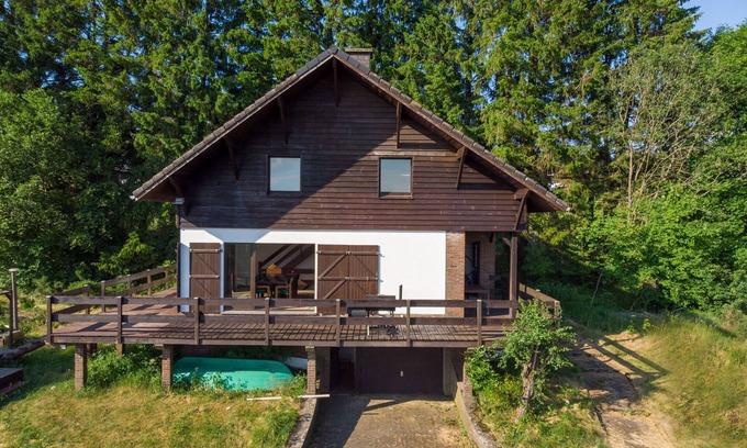 Ovifat House | Typical Ardennes chalet with hot tub