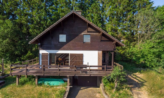 Ovifat House | Typical Ardennes Chalet With hot tub