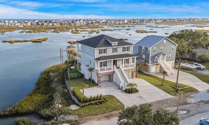 Garden City House | Tyson’s Corner: Luxe Marsh Retreat with Pool & Game Room