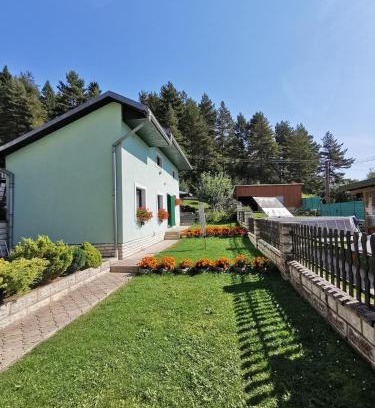 Vysne Ruzbachy House | Ubytovanie v súkromí Zelený dom