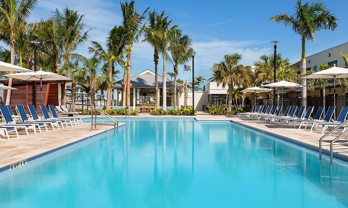 New Town House | Ultimate Beach Adventure! Pool, Restaurant, Bar, Bike Rental, Gym,