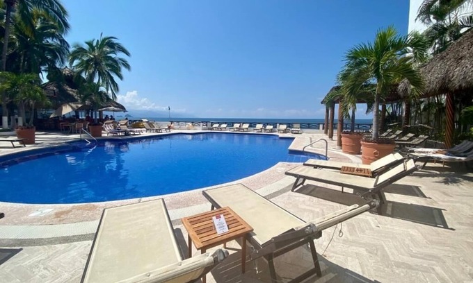 South Shore Hotel Area Hotel | Ultimate Seaside Retreat with Scenic Ocean Views, 2 Units | Outdoor Pools