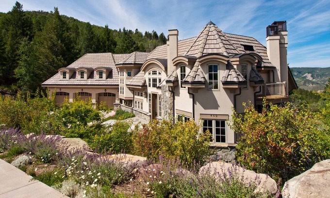 Cordillera House | Ultimate Summer or Ski Getaway @Luxurious Villa by Vail & BC Resorts