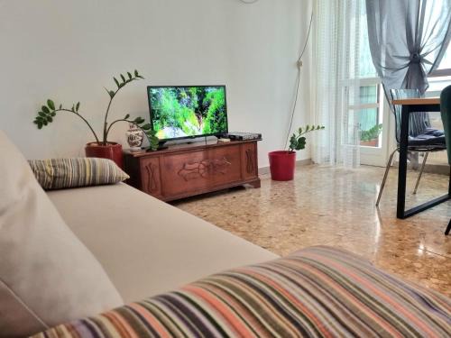 Servola-Chiarbola-Valmaura-Borgo San Sergio Apartment | Ultimo piano con parcheggio